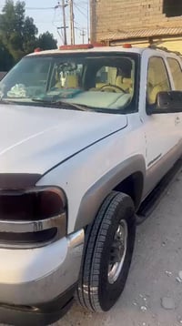 رمضان كريم سياره موديل 2000سياره نخم تاير كهربائيات حداديه سياره جاهزة...