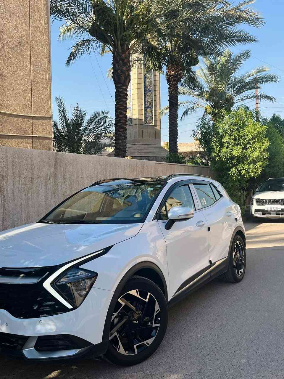 سلام عليكم
كيا سبورتج 2024 خليجي بدون ضربه ولا صبغ رقم أربيل ماشيه 23 الف محرك 2000 دوش 
فول مواصفات (مواصفات الجيتي لاين ) 
١- بصمه ٢- بانوراما ٣- كراسي كهرباء عدد ٢  ٤- جنطه كهرباء ٥- كشنات وستيرين تدفئه وتبريد  ٦- ليد صباحي ٧- شاشه بلاديه ٨- كاميرا بلاديه ٩- حساسات اماميه وخلفيه ١٠- بك لايت ليد ١١- تبريد شاشه ١٢- مري شفط وأشاره ١٣- بصمه أبواب ١٤- تشغيل عن بعد ١٥- مودات قياده ١٦- شاشه عطلات ١٧- تحكم جهتين ١٨- رادار جانبي ١٩- داخل لونين 
مكاني بغداد السيديه 
***********

