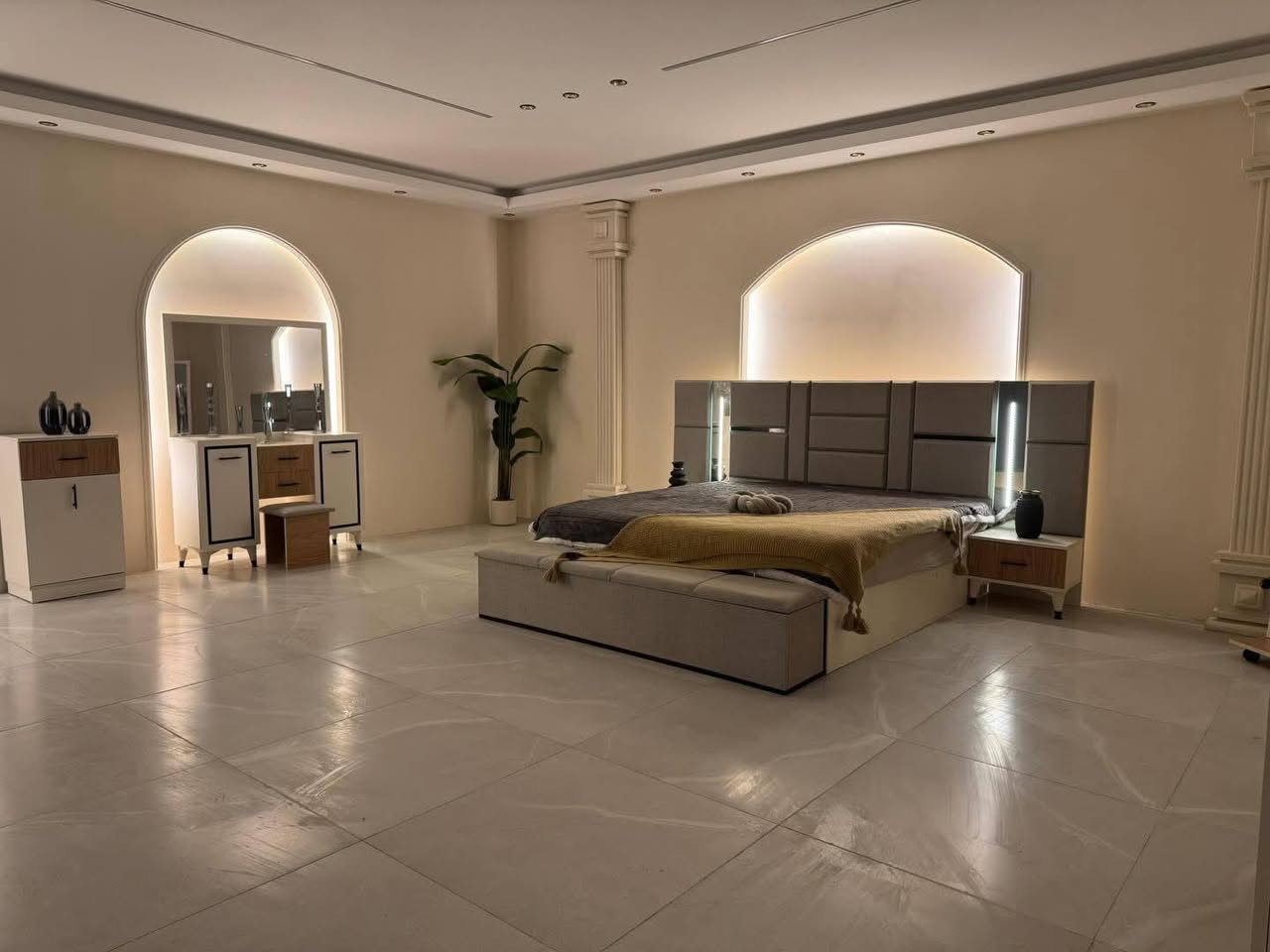 🍂من اكثــر التصاميم طلبــا مستمرين بصنعها لكم🍂                      #غرفةنوم مهى(10) قطع مليون و 150 الف فقط تركي                             ▪️تشـــمل الغرفة:- 
-كنتور 
-ملحق 
-سرير 
-كوميدي ايمن 
-كوميدي ايسر 
-ميز مراية 
-مراية قيافة 
-درور مجرات 
-طابورية 
-شازلونة
التركيب والنقل داخـل #بغداد مجاني وتوجد ايضاً خدمة توصيل لجميع محافظات #العراق
للحجز والاستفسار يرجى ارسال رسالة على الخاص


**إذا كنت صاحب هذا الإعلان وتريد حذفه لأي سبب، رجاءا أرسل رسالة إلى الدعم الفني**