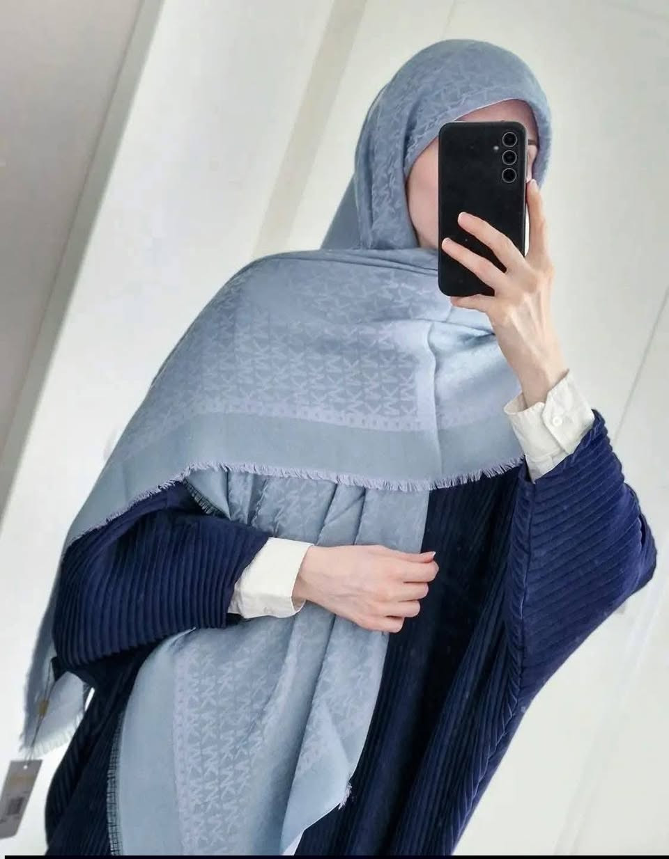 شاربة ماركات 💫
مقاس 140×140 
دستة مشكلا الوان 
12 قطعة 
جملة // قطاعي 
35 جملة 
55 قطاعي


**إذا كنت صاحب هذا الإعلان وتريد حذفه لأي سبب، رجاءا أرسل رسالة إلى الدعم الفني**