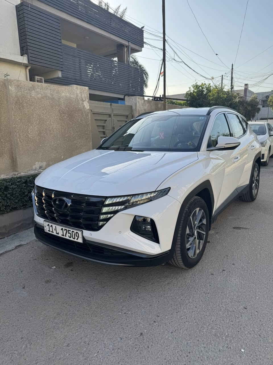 سلام عليكم توسان موديل 2024 مكفوله كفاله عده تكحيل صغير كلش بال جاملغ الامامي سياره جديده بحاله الوكالة ماشيه 12 الف السعر 225 العنوان بغداد المنصور الرقم ***********
