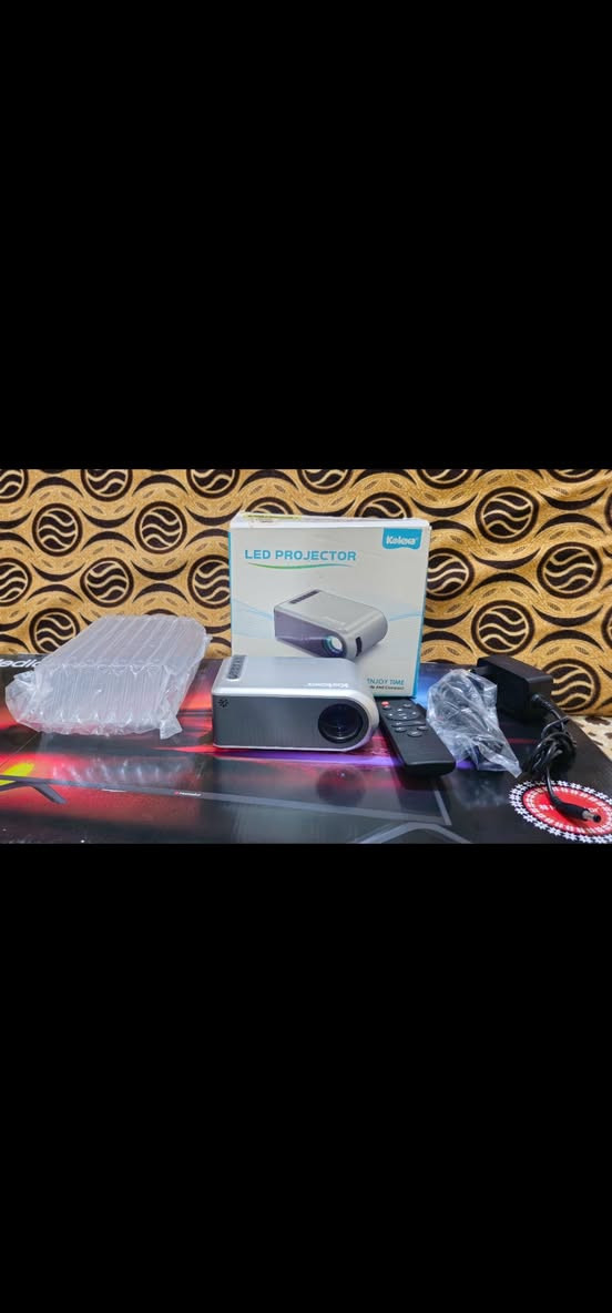 داتاشۆی فول کوالیتی و دیقە بەرز کارت پلەیە مۆبایل و کۆمپیتەری ئەکرێتە سەر سمارت نیە  HDMI هەیە  بۆ فرۆشتن 
شوێن قەڵادزێ
نرخ 35هەزار
بالەی بەکارهاتووی ئەمازۆنە


**إذا كنت صاحب هذا الإعلان وتريد حذفه لأي سبب، رجاءا أرسل رسالة إلى الدعم الفني**