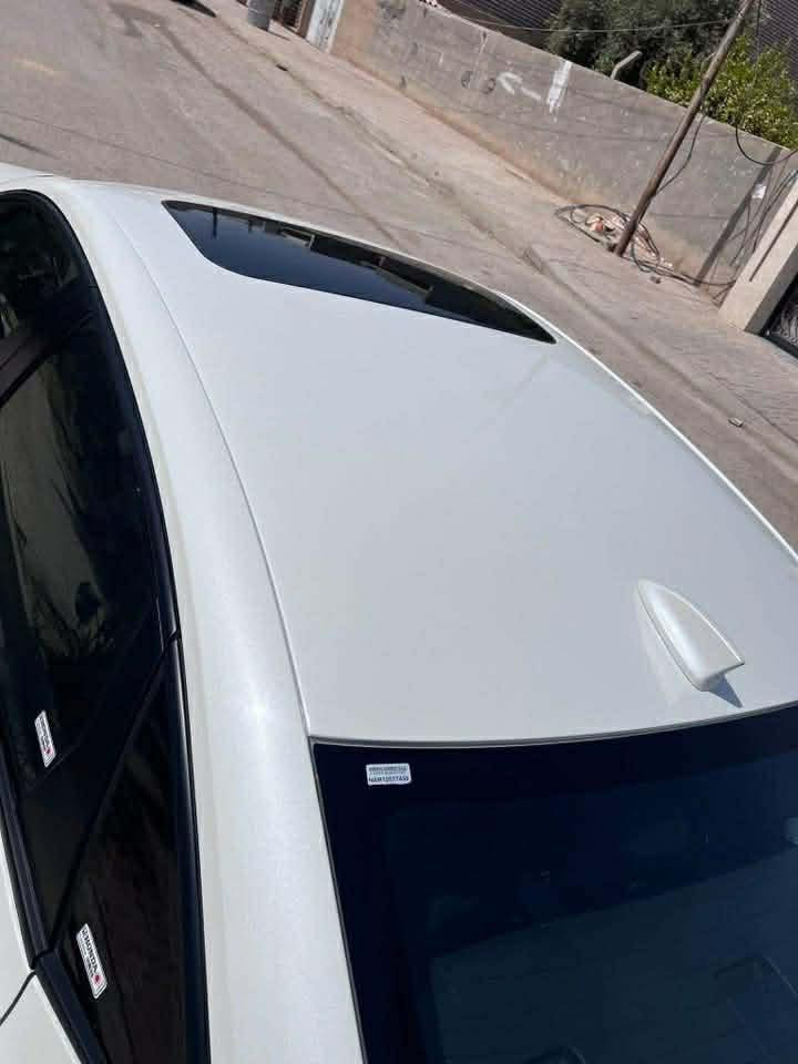 للبيع (ملاحظة) السيارة جديدة بمعنى الكلمة 
رقم بغداد مشروع وطني بأسمي تحويل مباشر
هوندا سيفك موديل 2024سبورت اللون ابيض 

بصمه + فتحة سقف

سايد بريك كهرباء

رادار امامي خلفي جانبي كلها شغال 

شاشه كبيره

شاشه عداد دجيتل

تشغيل عن بعد 

ويل كب سبورت 

شفتات ستيرن 

تحكمات ستيرن 

مكينه 2000. تنفس طبيعي 

انظمة قيادة درايف مود

توقف ذاتي 

اطفاء ذاتي بل الازدحام

تخم تاير جديد 

شوتة بلادية 

حجر بيئة بلادي 

منظومة تبريد بلادية 

حادث السياره بنيد ضبغ فقط بدون دواخل 

مكان السياره / الانبار /هيت 

  السعر 170$ 
ماشية 43 الف كيلو متر
 فيس واتساب موجود ***********
