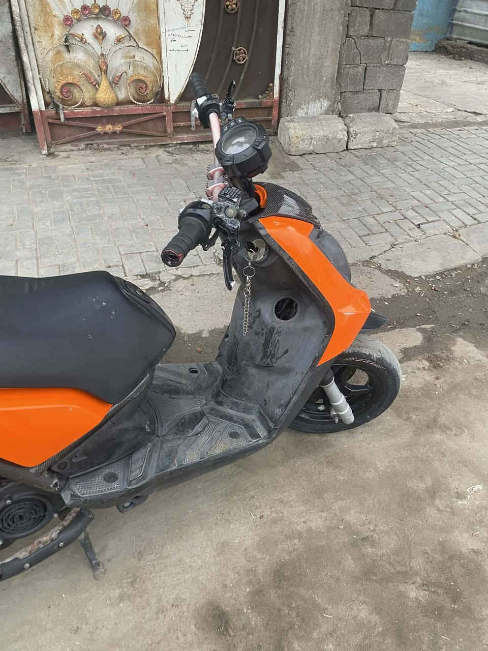 السلام عليكم سكنس جبلي مثل ما واضحة بالصور السعر 950 قفل دراجة مكينتها مكفولة وأوراقها موجودات قبل 3 اشهر اخذتها ب 1350 مكاني مدينة الصدر 
***********
