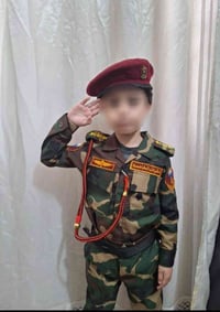 زي عسكري أطفال 🪖 الزي كامل مع جميع ملحقاته مع العلم يلبس عمر 5 – 6 سنو...