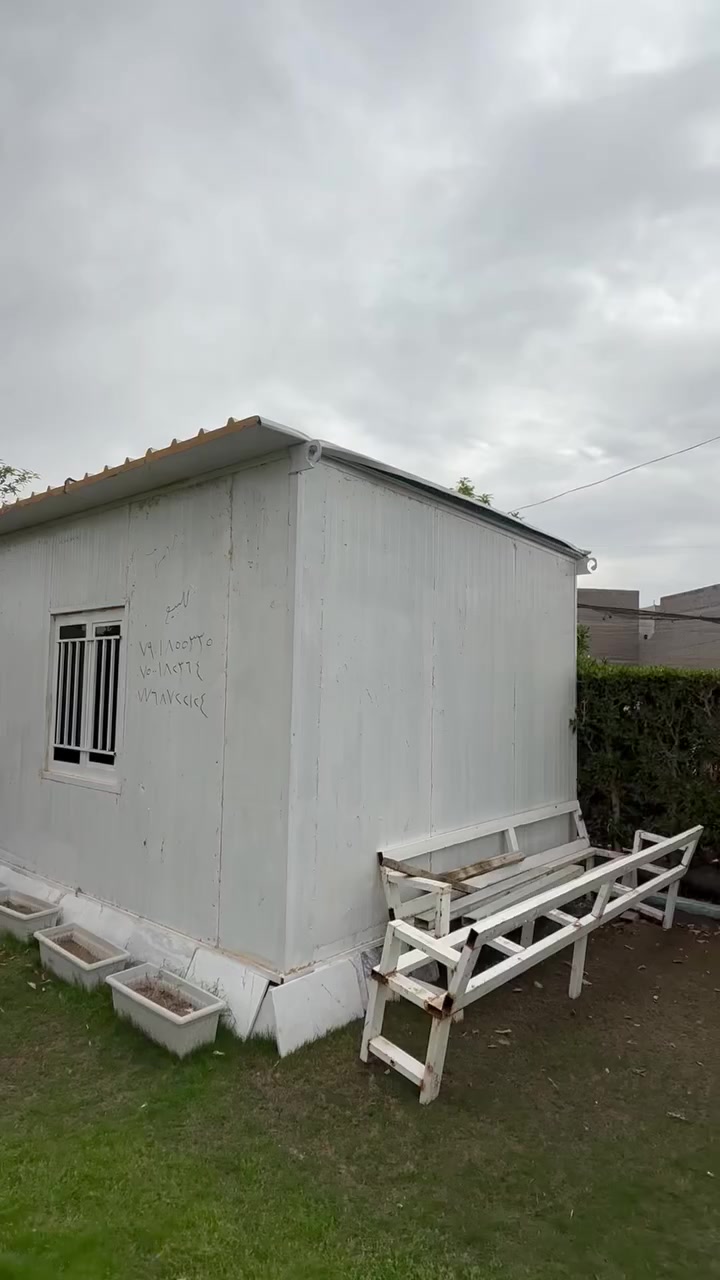 السلام عليكم ورحمه الله وبركاته
كرفان جلسه عربيه للبيع 

المساحه طول 4 متر وعرض 3 متر 

الارتفاع 2.80 

الكرفان الجدار سندويج بنل ابو 10 

والسقف سندويج بنل ابو 5 

الكرفان مجهز كامل من كلشي كهربائيات ومفروش 

مع الشباك والباب حديد كامل مع الفرش الي ويا 

المكان الفلوجه حي الأمين 

للاستفسار الاتصال على الرقم 

***********

*********** 

السعر مليونين ونص وبي مجال
