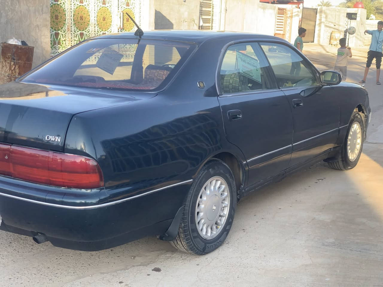 السلام عليكم بطه بيع او مراوس حسب القناعة بطه موديل ١٩٩٢ رقم ديالى تحويل مباشر السياره مكفوله من الكص والضربه فقط مرشوشه لجماليه السياره قطعه وحده مابيها صدر تمام لتمام كهربائيات كله شغاله تايرات خير من الله كير محرك بلشرط ترايك للبصره السياره احلى من الصور مكان السياره صلاح الدين قضاء الضلوعية 
السعر ٥٠ وبيها مجال حك لجيه 
***********
