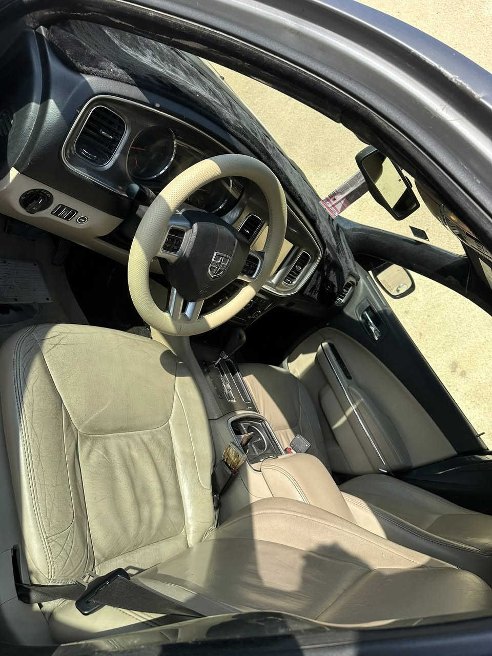 يا الله للبيع جارجر إس ارتي. مكينه 3600مديل 14 رقم بصره جديد تحويل. مباشر سياره جاهزه. وخير من الله سياره بيهه صبق عام جماليه.  مكفوله  من اظربه القويه.   سعر 128 للستفسار ***********. مكان السياره البصره
