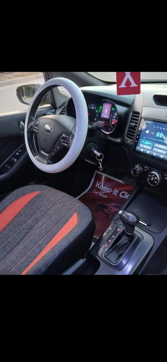 سلام عليكم بيع سريع ٨٥بيه مجال قليل سريع اتصل اني مكلف هذا رقم راعيها ٠
***********
