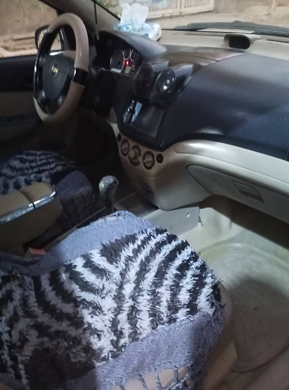 السلام عليكم افيو موديل 2011للبيع اومرا س حسب القناعة مصبوغة عام السعر 65للتصال ***********
