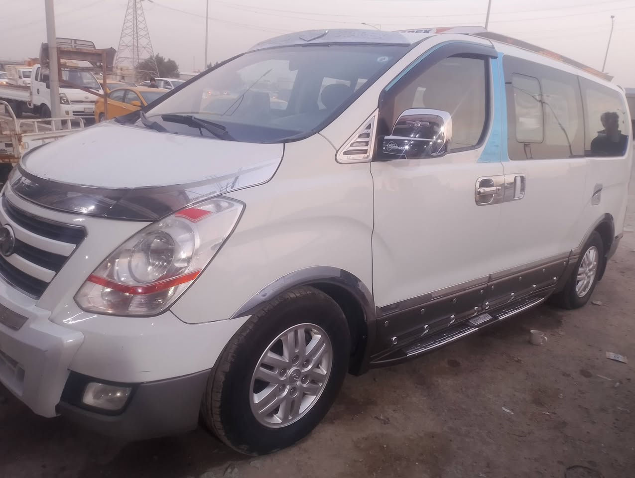 سلام عليكم ستاركس 2012 مفتوح محور مسكر مكينه 12 سياره جاهزه خير من الله مكينه وكير تخم تاير ويل دبلوو حجل دبلو سله درع رقم انكليزي ميسان مشروع وطني صاحبها الشرعي بناصريه مصفره هيئه ومروره بيهه صبغ بجاملغ الخلفي بالهلال الصفحه اليمنى السيارة جديده وجاهزه.
العنوان ناصريه اسكانن صناعي 
رقم الإتصال ***********
