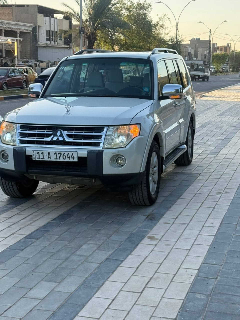 تحويل مباشر فول مواصفات أعلى فئة مواصفات فول واحد ع واحد  حجم 3800
عله واضع الشركه معروفه خليجي السياره جديده مال جناي فورويل  كشنات جلد  كهربائي دتفئه تبريد  اشارة بل مري شفط تحكم ستيرن ثلاثا جها فتحه  تبريد ثلاث قطع حساسات خلفيه زاد ثلاجه تخم تاير كير مكينه حداديه خير من الله سياره جديده 
مكان السياره بغداد سياره رقم جديد كليزي بسمي 
سعر  124 بيه مجال بسيط 
***********
