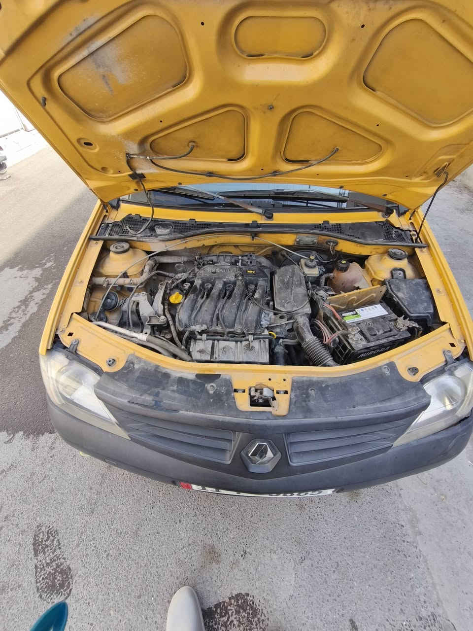 للبيع رينو لوكان 2009 السعر ٣٦
العنوان بغداد (***********/
للبيع رينو لوكان 2009
محرك مشدود قبل 5 أشهر
كير جديد
صدر جديد
فلنجات اماميه جديده 
اذان *روس روط 
قاعده فيتم كامله 
دسكات جددد 
السيارة فول وما بيها شي مهم.
الملاحظات: اكون واضح وياك 
شمعه جهة السايق تحتاج تبديل (موجودة بالصندوق)
الكلج نص عمر
الإيسي واكف  والمجول ضعيف
الايتات الأمامية ضعيفة
المكيف يحتاج شحن غاز فقط.
السعر مناسب وقابل للتفاوض للجادين.
