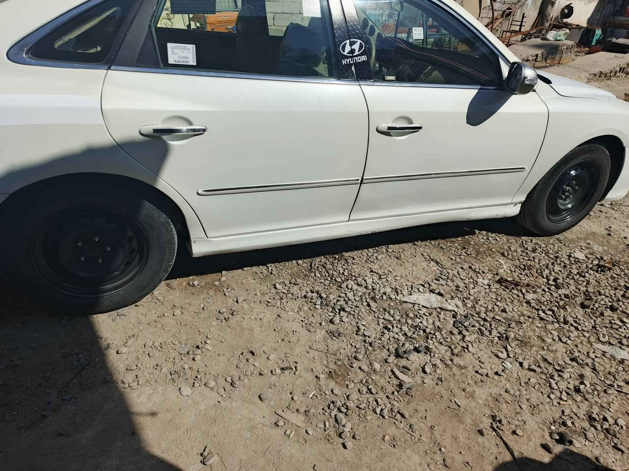 اسلام عليكم للبيع ازيراه موديل 11محرك كير تبريد صدر كفاله تخم تاير سياره جاهزه رقم بغداد بسمي ضررجاملغ خلفي وتكمه صبغ عام الغود شواصي قماره مكفوله مكان السياره ديالى بعقوبة للستفسار ***********السعر 80وبيه شويه مجال للشراي
