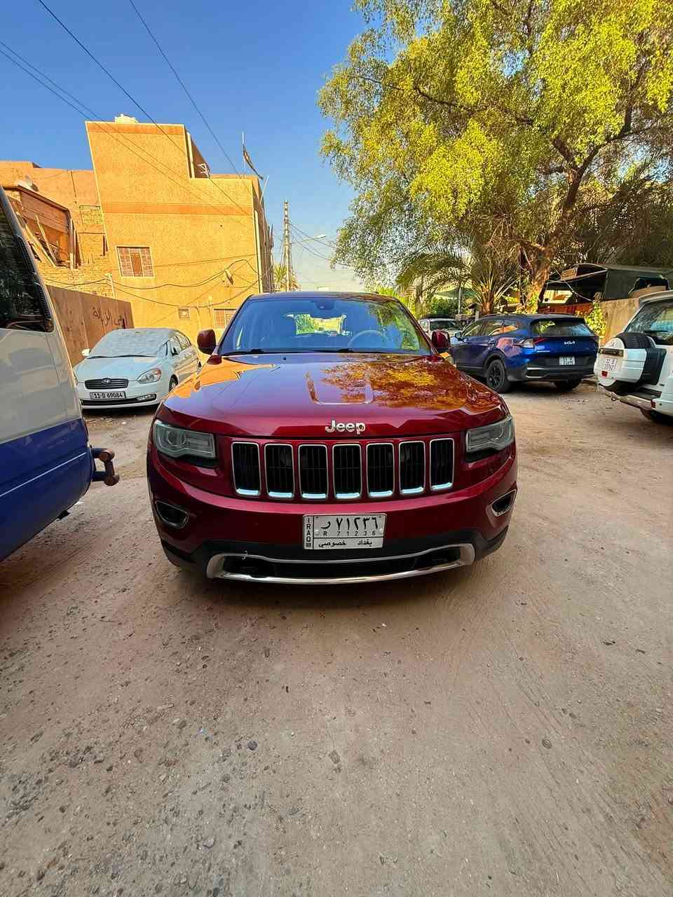 🚘 للبيع | Jeep Grand Cherokee 2014 خليجي 🇬🇧🔥
✨ مواصفات خليجية مميزة:
✅ كرسي كهربائي
✅ فتحة سقف
✅ جنطة كهربائية
✅ بصمة أبواب
✅ بصمة تشغيل
✅ وباقي المواصفات الخليجية المعروفة

🛠️ ملاحظات السيارة:
✔️ بيها بارد خفيف فقط
✔️ حدادية وصدر مكينة جاهزة
✔️ السيارة كاملة من كل شيء وجاهزة للاستخدام

💰 السعر: 190 ورقة (قابل للتفاوض بالمعقول)

📍 الموقع: بغداد
📞 للاتصال: ***********

🔥 سيارة نظيفة وجاهزة، فرصة للجادين فقط.
