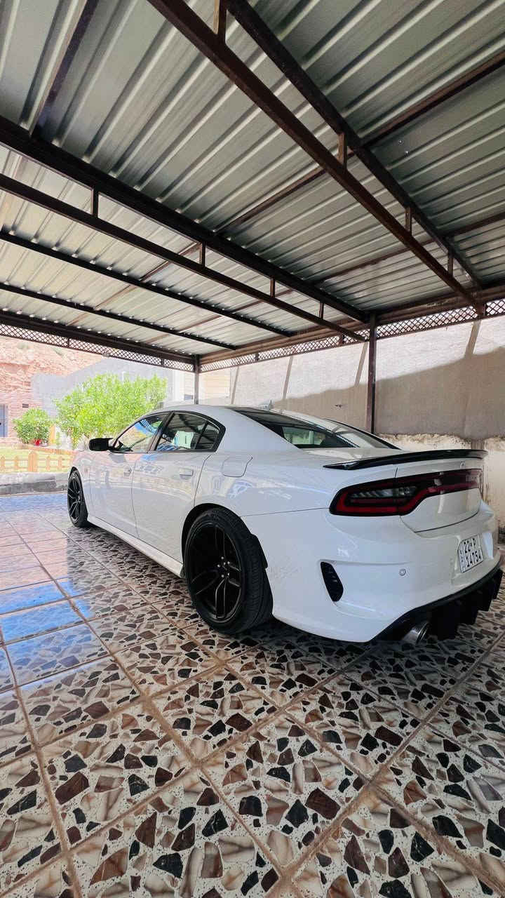 السلام عليكم
دودج تشارجر  2018 محرك 6 GT فول الفول ماعدا سلايت (تنته) 
شفتات تحكم ستيرن دركة SRT 
كت كامل SRT 392 
حساسات وكامرا 360 
شاشة كار بلاي عيون الشيطان LED تغيير لون عن طريق الموبايل 
ويل حجم SRT 20 
ممشى 128 الف 
ضرر قطعتين بنيد محدث وجاملغ السايق تعديل بدون ايرباك وبدون دواخل 
صدر جديد تايرات جديد 
رقم اربيل باسمي تحويل او وكالة
السعر 185$ وبيه مجال 
للاستفسار 
***********
