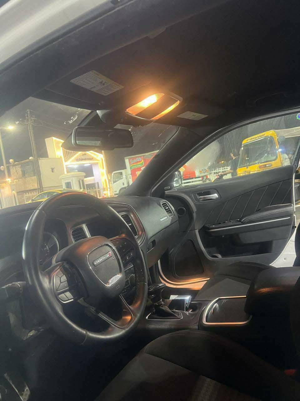 جارجر موديل 23   GTبدون رقم .محرك 3600 بيها بابين تبديل وصبغ جاملغ وبنيد السعر 190 وبيها مجال موقعها بغداد
***********
