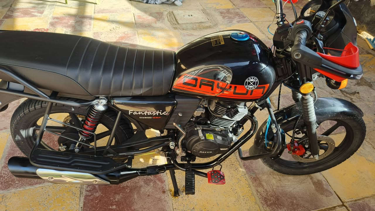 سلام عليكم دايوان 2025 ماشيه 7000 رقم سليمانيه متوازي ع بيعته سغر 2200
***********
