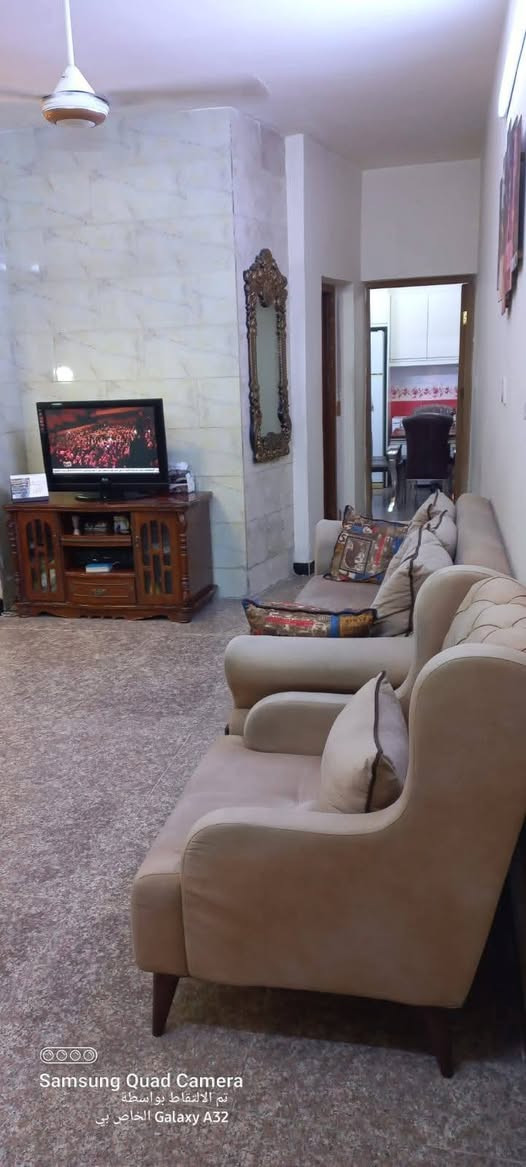 للبيع ١٠٠ متر واجهه ٥متر نزال ٢٠ متر
صالة ومطبخ وكراج وصحيات مابي غرفة ارضية الطابق الثاني غرفتين وصحيات بناء ٢٠١٦
السيدية مربع ام القطن 
٣١٠ مليون قابل للتفاوض
للإستفسار احمد ***********
