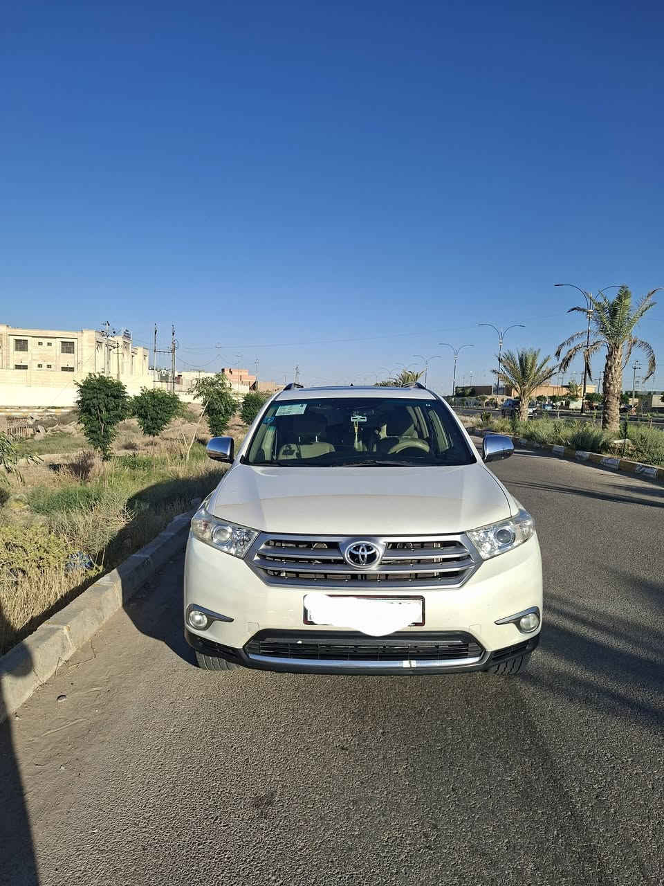 السلام عليكم 
هايلندر ٢٠١١ للبيع 
سياره فئة xL  كلين
فتحة بالسقف 
تبريد ثلاث قطع 
سبعة راكب 
ماشية ١٨٠
سياره بلادي 
فقط تجفيت الصدر الامامي 
رقم انبار نگليزي 
عارضها ب٢٣ واسمع من الشراي 
‏‪***********‬‏
