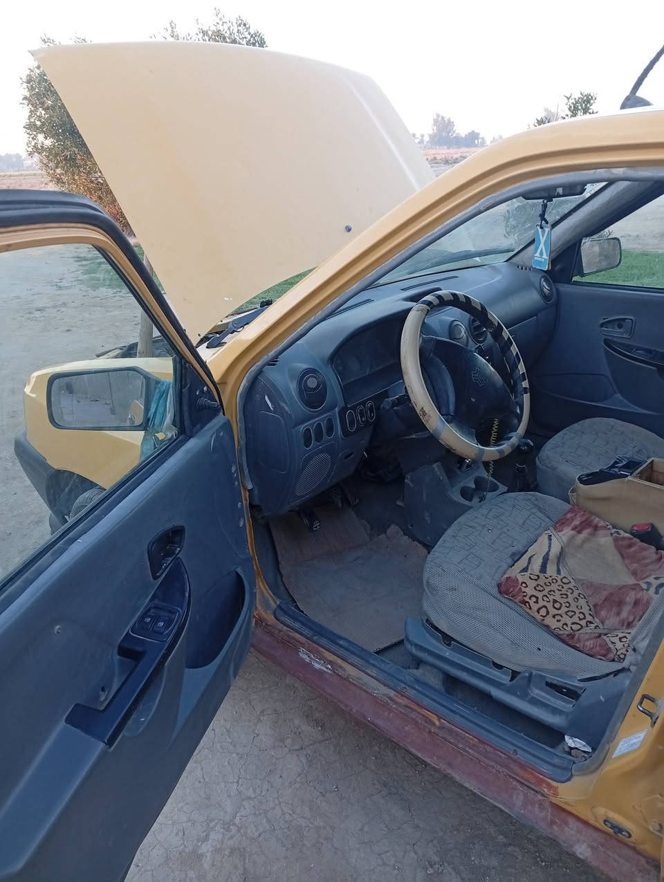 سلام عليكم سايبه موديل 2013 بسمي سنويه 28 سياره مسمكره وضاله بدون صبغ مصلحه ستوه حداديه تخم تاير مشط درايمات بيه تلحيضات بصيطات السعر 25وبيه مجال العنوان الدوانيه عفك ***********
