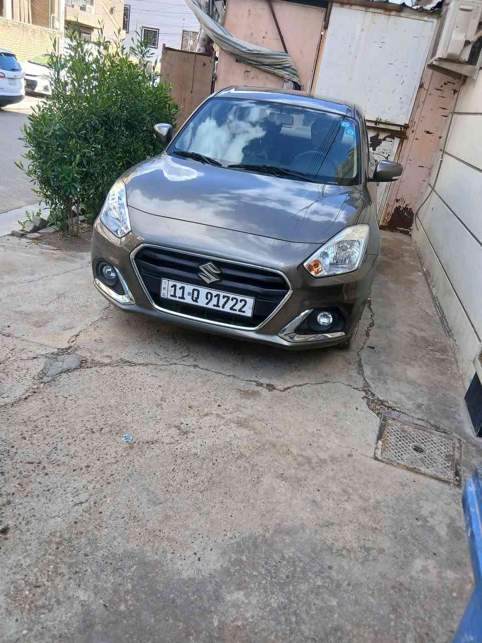 سازوكي دزاير 2024 تقريبا زيرو ماشيا ١٨ الف السياره أربعة سلندر محرك 1200  كفاله  من الصبغ ولا بارد  السياره جديده   السيارة حرة تحويل ثاني يوم موجوده بالسيديه رايدها 110 ورقة رقمي ***********
