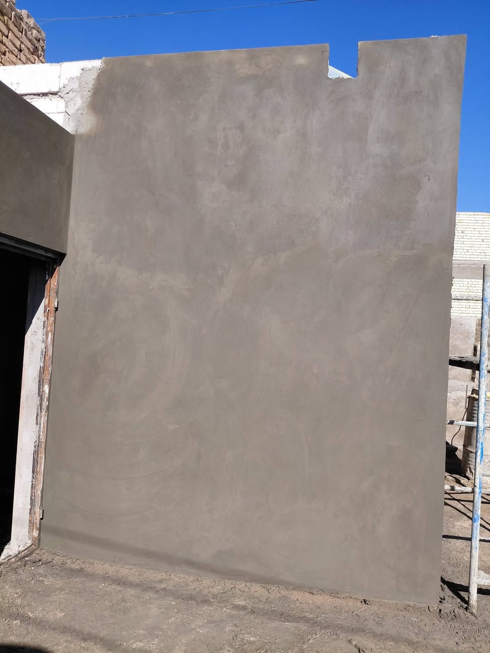 خلفة لبخ متفرغ جص سمنت خشن ناعم شغل درجه اولى 
***********
