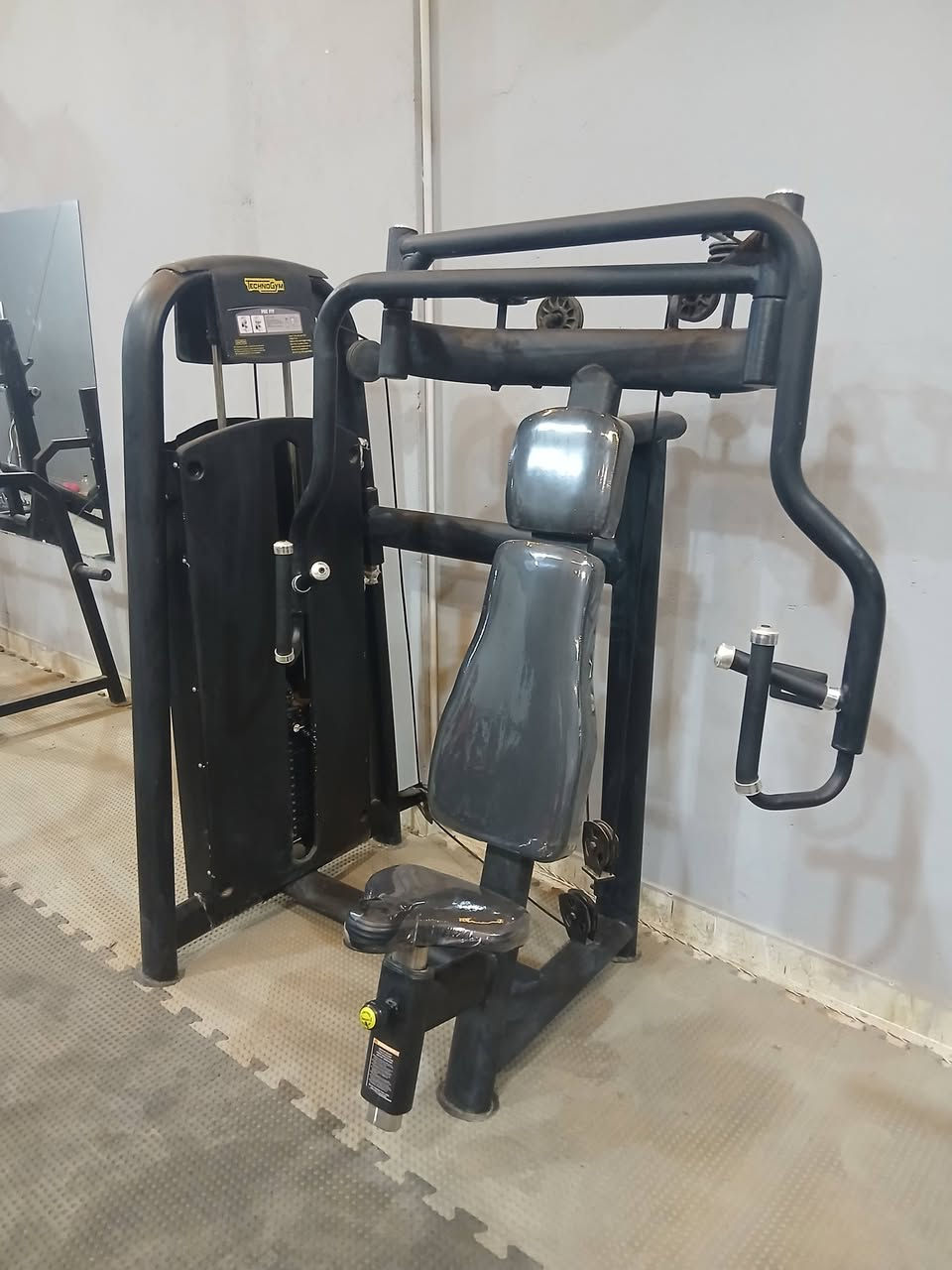 اجهزه بحالة الزيرو 
كيبل كروس
تجميع بنج ودفع 
سحب عالي 
همر ضهر 
جهاز ضم وفتح 
رفرفه رجل امامي 
رفرفه رجل خلفي 
جميع كتف بريس 
اسميث 
دكة بطن 
دكه حره
مشايا وزن مفتوح oxygen
اوربتراك 
عجله رياضيه


**إذا كنت صاحب هذا الإعلان وتريد حذفه لأي سبب، رجاءا أرسل رسالة إلى الدعم الفني**