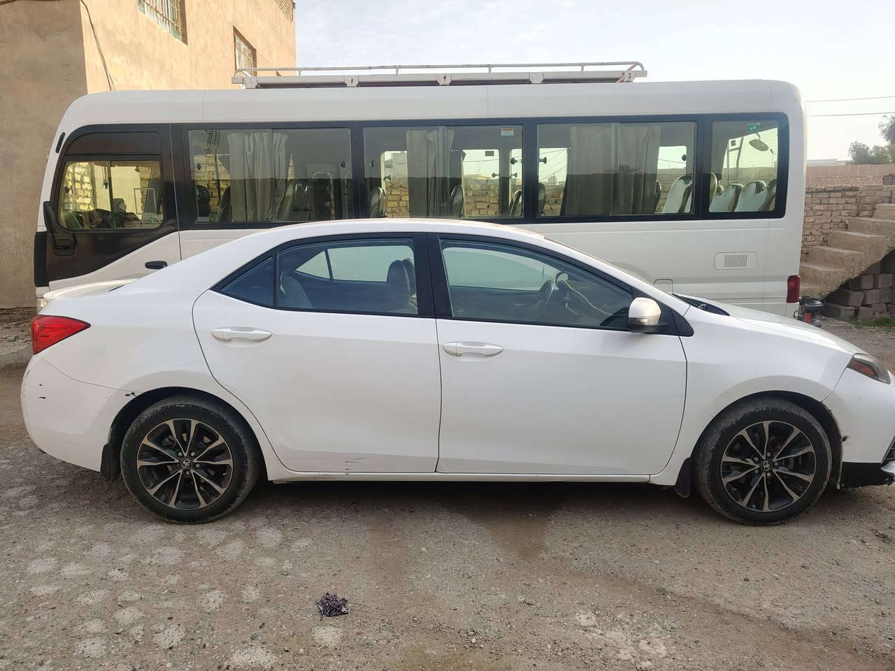 سلام عليكم
كورلا 2018 للبيع 
مواصفات se 
المكان ديالى بعقوبة الوثبه 
حادث موضع بالصوره والسونار جديد بتاريخ اليوم 

السعر 133 وبيها مجال 
للاستفسار الاتصال  
***********
