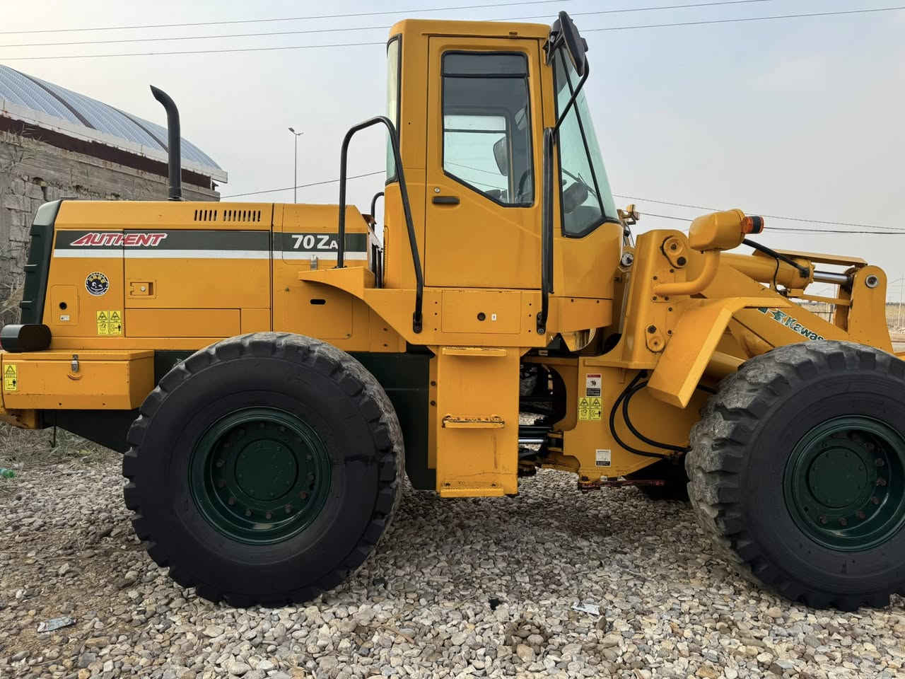 معرض القريشي 
العنوان واسط النعمانيه 
شفل حجم 70 
دخول جديد 
محرك ازوزه 
قماره دور
ليبر هايدروليك 
تايرات الشركه 
الشفل على وضع الشركه 
الشراي يتصل ***********غير متواجد على الفيس
