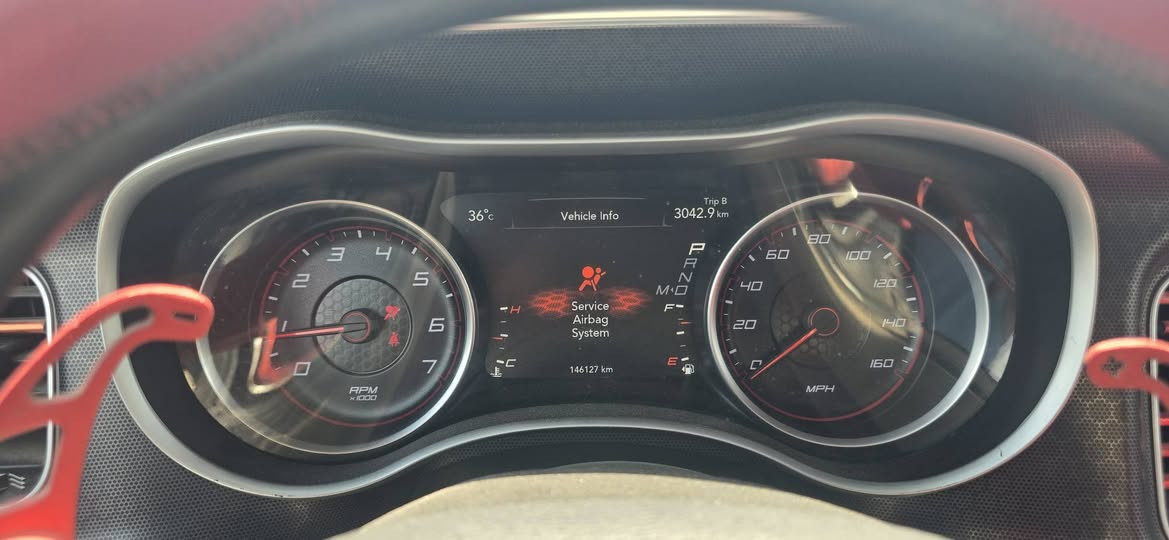 السلام عليكم
تشارجر ٢٠١٨ rt 5700 🔥🔥🔥 2018 super track pack
مواصفات 
رادارات جانبيه وخلفيه
حساسات
كاميرا ٣٦٠
هيترات بالمري
نقطه عمياء
تدفئه كشنات
تعتيم ذاتي
شاشه كبيره
تبريد قطعتين
تشغيل عن بعد
سقف رولز رايز
تبريد ثلج
ويل ٢٠ مع طخم تاير جديد
داخل مغلف جلد درجه اولى
ولف حماوه ريسنك
بلكات ريسنك
بيها برمجه حماوه يعني انسى شي اسمه حماوه
رقم الماني جديد باسمي سياره عليها اضافات هواي ونصبتها تخبل اكزوز بلادي صوت يخبل غير الدهن والبانزين متصرف عليها  ترايها شرط من البصره لاربيل
حادث جاملغ وبنيد وتعديل جاملغ ثاني وهنا بالعراق صار بيها شخوط صفحه عكس السايق فصار بيهن رش صبغ وصور الشخوط هنا بالعراق هم عندي
السعر ١٥٥ وبيها مجال جدا بسيط وماكو هيج سعر بنضافتها تجي وتشوف بعينك او مراوس بتاهو والفرق جاهز ونقد 

صور الحادث بالمنشور
سياره بيها تصليح باللغد الايمن 
للتواصل ***********
