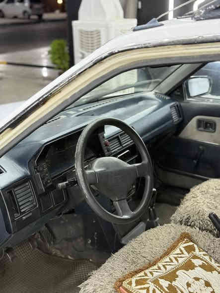 السلام عليكم مرحبا اخواني الاعزاء 
مازدا موديل  1991
مكينة الاصلي البلادي حجم 323
لايتات زينون 
يعوزها طخم تاير جديد 
عليها ادامة كامله من طخم الى دسكات يعني سيارة ما ينقصها الا امور بسيطه
جاماتها يدوي(جوبي)
الجامة الاماميه مفطوره
غرفتها حلوه ونظيفه
رقم نينوى الاخضر مبلشين بالمعامله تجي تكمل انت
واكيد شرط التحويل 
وش تحتاجون تفاصيل اضافيه  هذا رقمي واني حاظر
بخصوص السعر 25 ورقة بيها مجال بسيط حكً جيه
*********** عبدالله
