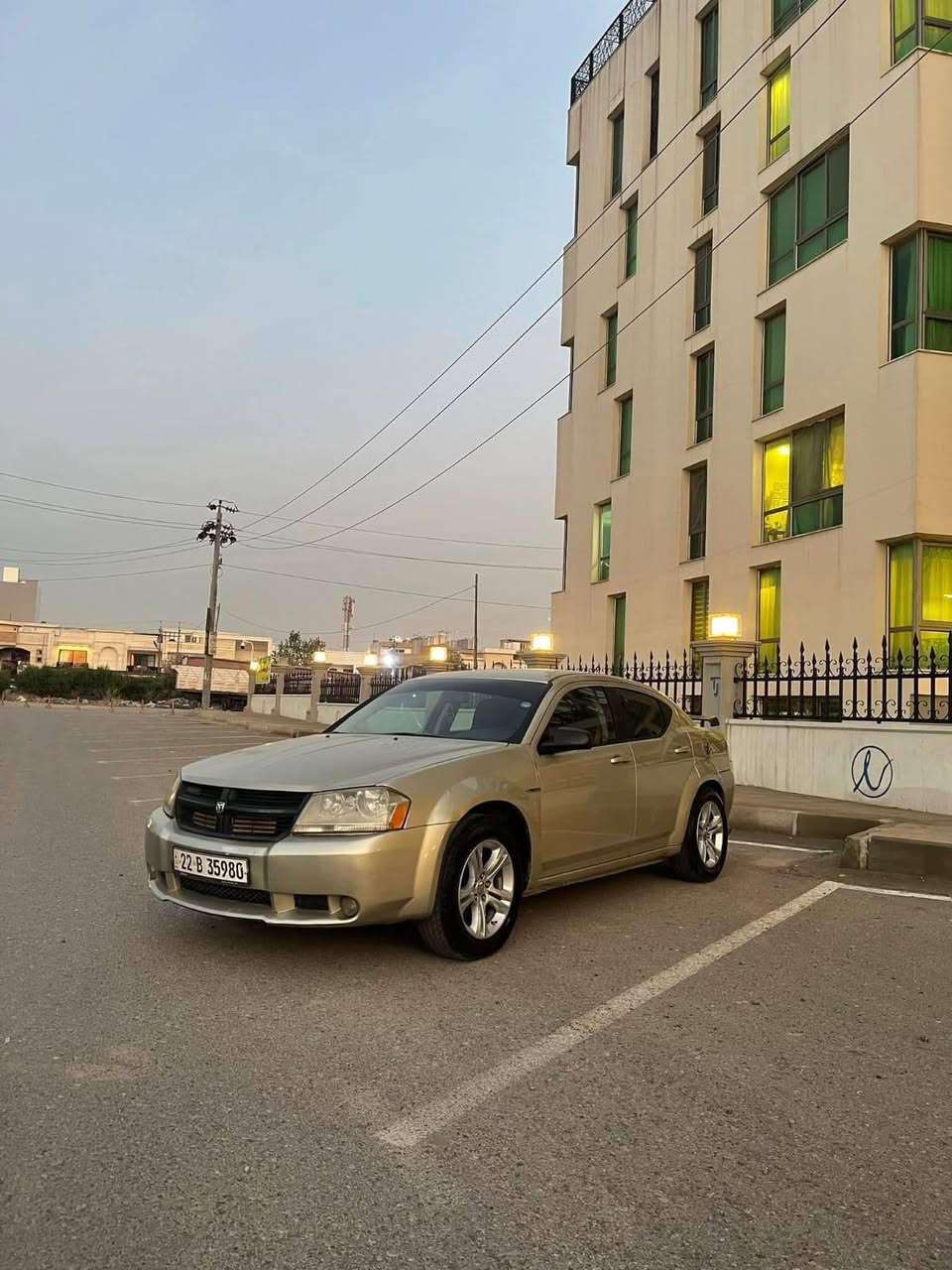 السلام عليكم 
دوج افنجر  رقم  اربيل  مديل ٢٠١٠ 
موجود في بغداد  بسمي 
تحويل  ثني  يوم
رقم الموبيل  ***********
