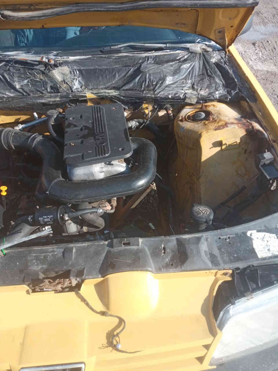 السلام عليكم بيجو روه رقم نجف  م ٢٠٠٩ لبيع او مراوس السعر ١٤ وبيع مجال مكينه كير خير من الله البدي شوف العين معمره برنكيت  ناصريه ناحيه الفضليه سوق الشيوخ رفم الموبايل ***********
