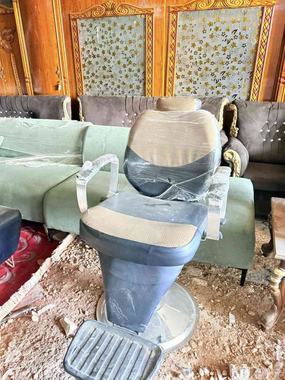 كلشي متوفر في مزاد الثقه ديالى بعقوبه بداية كاطون الرازي يم الملعب 
ويوجد نضام مراوس 
***********
