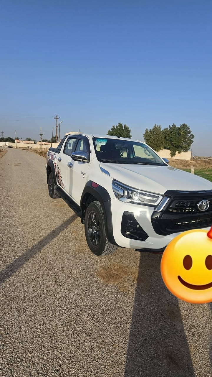 السلام عليكم لبيع تويوتا هايلوكس ساز موديل 2023كفاله عامه من كلشي ماشيه ٨٠الف السياره جديده ما متعوبه فول مواصفات SRS معروفه مواصفاته رقم أربيل انكليزي السعر 360ورقه وبيه مجال مكان السياره ميسان الشراي يتصل *********** /***********
