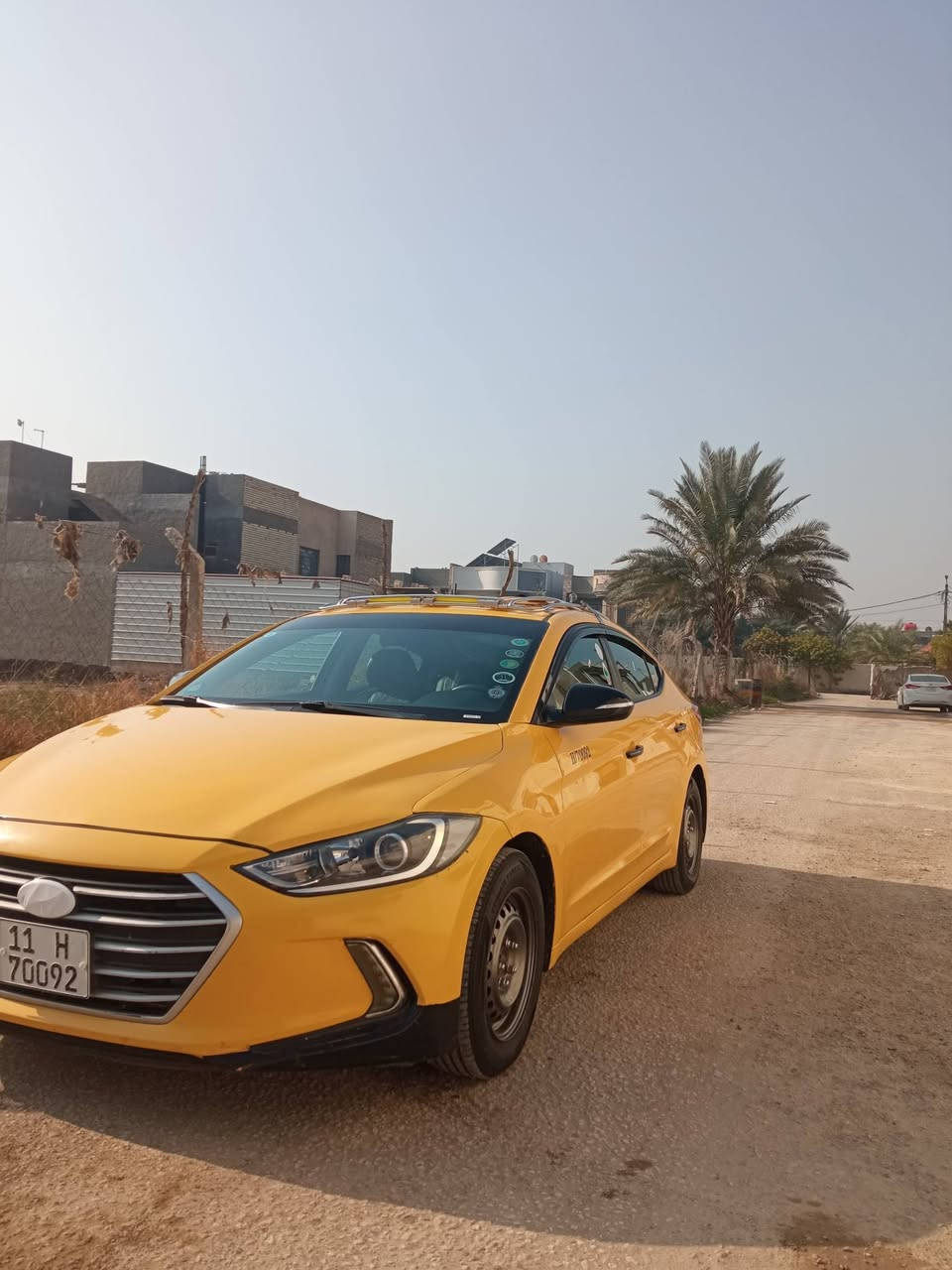 السلام عليكم النترا 2017 سياره حادثها بنيد وجاملغ جهه السايق مكينه كير خير من الله تخم تاير جديد حداديه جديده باتري جديد ادامه منظومه البانزين كلها جديده تبريد منطومه كامله جديده لوك سياره بسمي مصفره هيئه وغرامات سياره معايزها شي جاهزه كبل للشارع سعر 127 وبيها مجال الشراي يتصل *********** والي يشوف سعر ميعجبه يدعيلنا بالرزق
