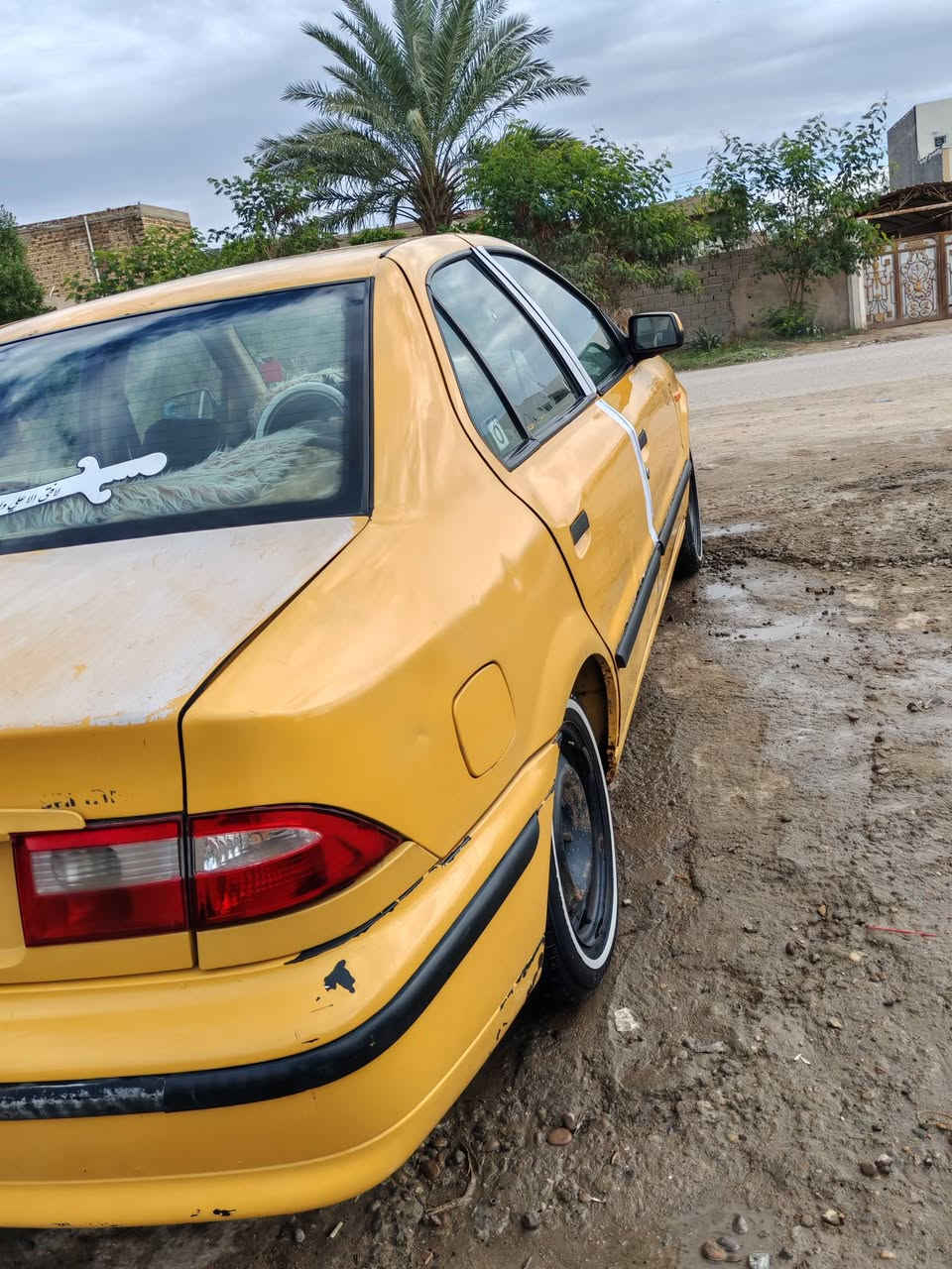 سلام عليكم سياره. موديل 2011  رقم واسط شرط المداور ثاني يوم.. راعيهه بل اسكندريه اني مكاني بل حله  سعر ٢٤ بيه مجال بسيط رقم ***********
