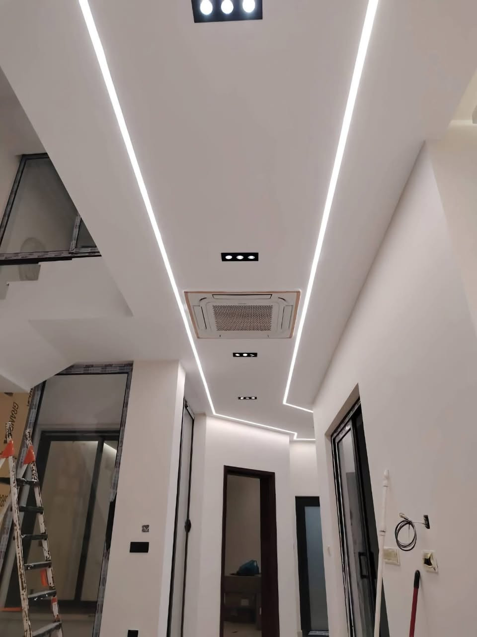 بسم الله الرحمن الرحيم
يوجد افضل الاصباغ والديكورات الحديثة   
مع كادر جميع أنواع الصيانة والكهربائيات  شد ونصب  كاونتر  وشد غرف نوم ومراوح وتغليف ابواب مانع رطوبة وتعليق ستائر .
عمل ورق جدران و بديل رخام وخشب وكافة الديكورات 
نجارة متنقلة .
تصليح الأسرة (الجرابي ) و الكناتير .
نقل اثاث داخل بسماية.
تبديل فلاتر .
تبديل كيلون خارجي وداخلي .
تصليح سخان.
تثبيت وشد وتعليق جميع الاغراض.
للاستفسار والتواصل مراسلة الصفحة او الاتصال
***********
يوجد واتساب
