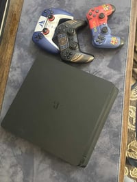 بلي فور • مهكر أوربي • ٣ جويستكات