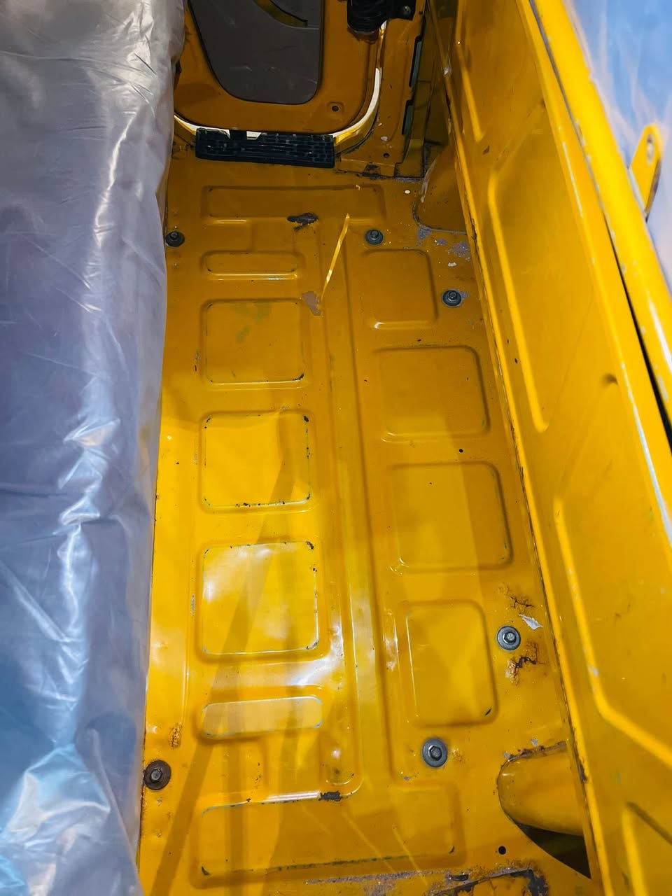 سلام عليكم تكتك البيع مكفوله  كفاله عامه البيع رقم شهر 5 سعر 9200وبيها مجال الشراي ***********
