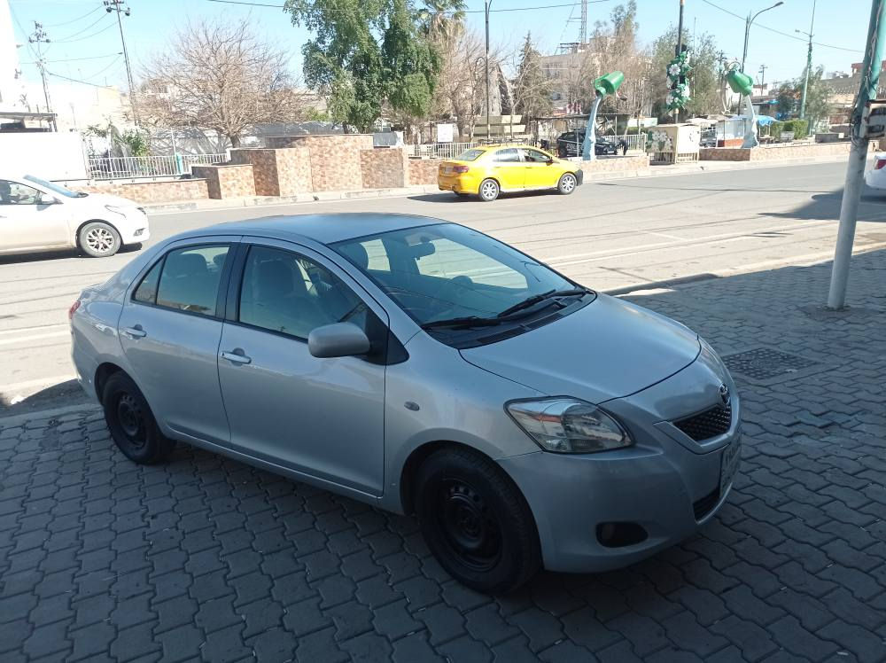 خلیجی فول دوو پارچە توزی لە هیلالەکەی بۆیاغە بێ ناوگردن مودیل 2010 کوبون بانزینی هەیە سعری ٨۰ توزی مجال *********** كركوك, العراق
