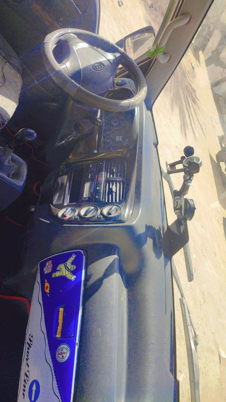 سلام عليكم كيا للبيع 2008 السياره جاهزه حداديه مكينه كير تخم تاير تبريد تدفئه السياره مصبوغه للجماليه كل ضربه مابيه السعر 80 ورقه وبيه مجال قليل ***********
