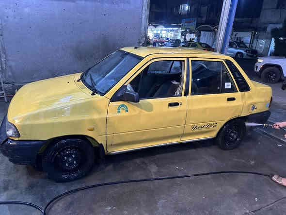 سايبه 2012  سياره خير من الله اشتغل  بيه. اني ابيع رقم. 18 ورقه قفل  
بي وتساب مكاني المنصور ***********
