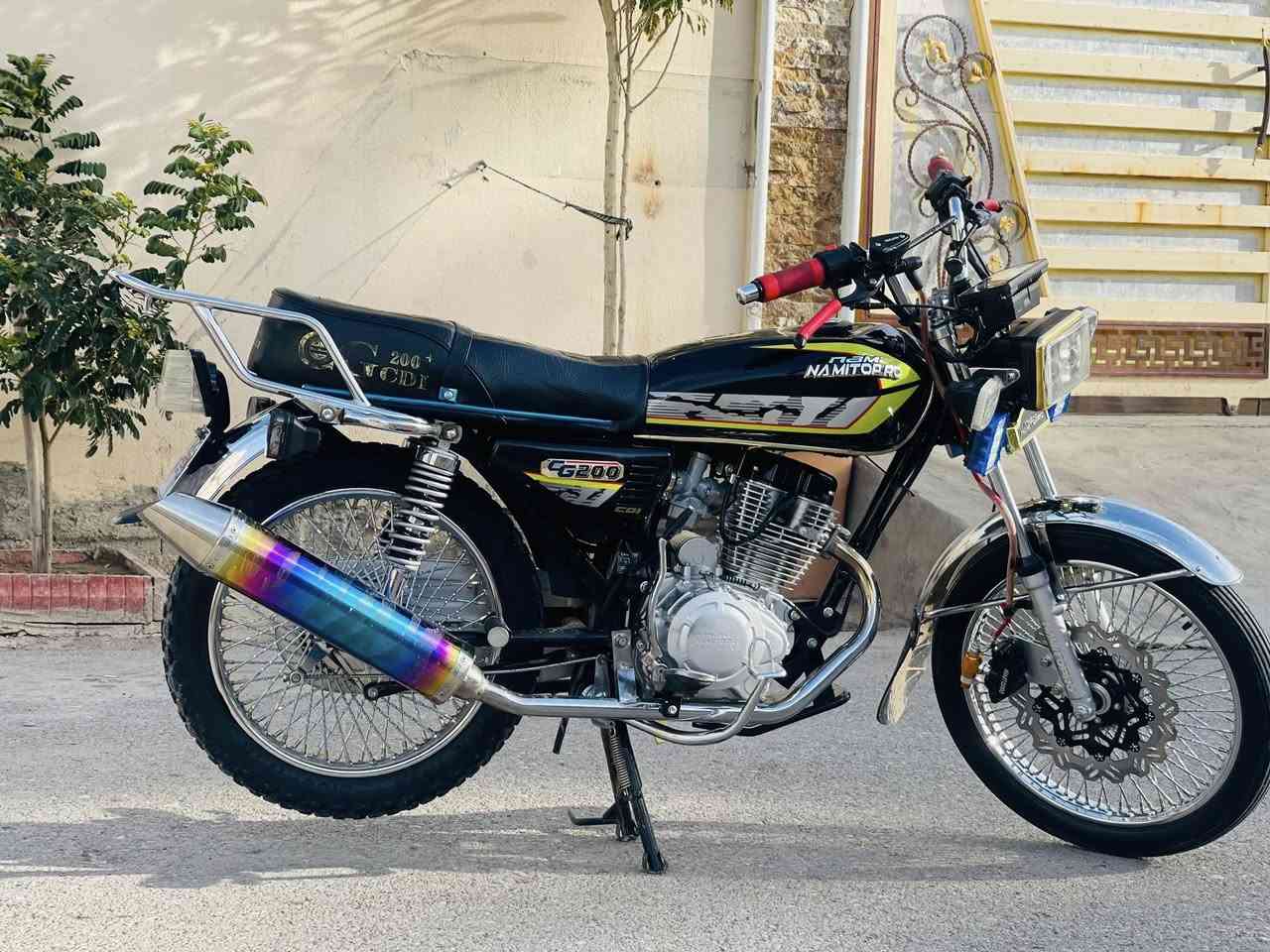 سلام عليكم ماطور للبيع موديل 2025مكينه 200 كله شغال اي نقص مابي سعر ٧٢٠وبي مجال للستفسار ***********
