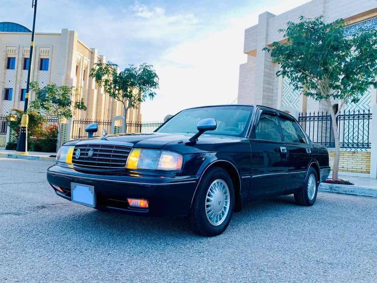 السلام عليكم ورحمه الله اخوتي الكرام
للبيع ارنب طويل لون نيلي كحلي موديل 1995  رقم بغداد مشروع وطني تحويل مباشر سنويه مجدده لل 2029 
گير ومكينه 2500 حاويه شرط 
مثل مامبين نضافتها بالصور السياره كفاله عامه من كلشي كص ونقل وعيب وضربه واصوليات وخياس شرط الجمالية مثل الصور جاهزه من كلشي دواخل دشبول خلفي امامي ثلاجه بطاين ارضيه جلد تنته جديده كهربائيات البطن والخارج كلها شغاله حداديه اسفنج شرط تخم تاير ويل جديد جعمقه وباور جدد ادامه جديده ترايك وين ميعجبك السياره كفاله وجاهزه وحلوه مال جناي مكان السياره كربلاء السعر 65 وبيها مجال بسيط للشراي 
للاتصال....***********
