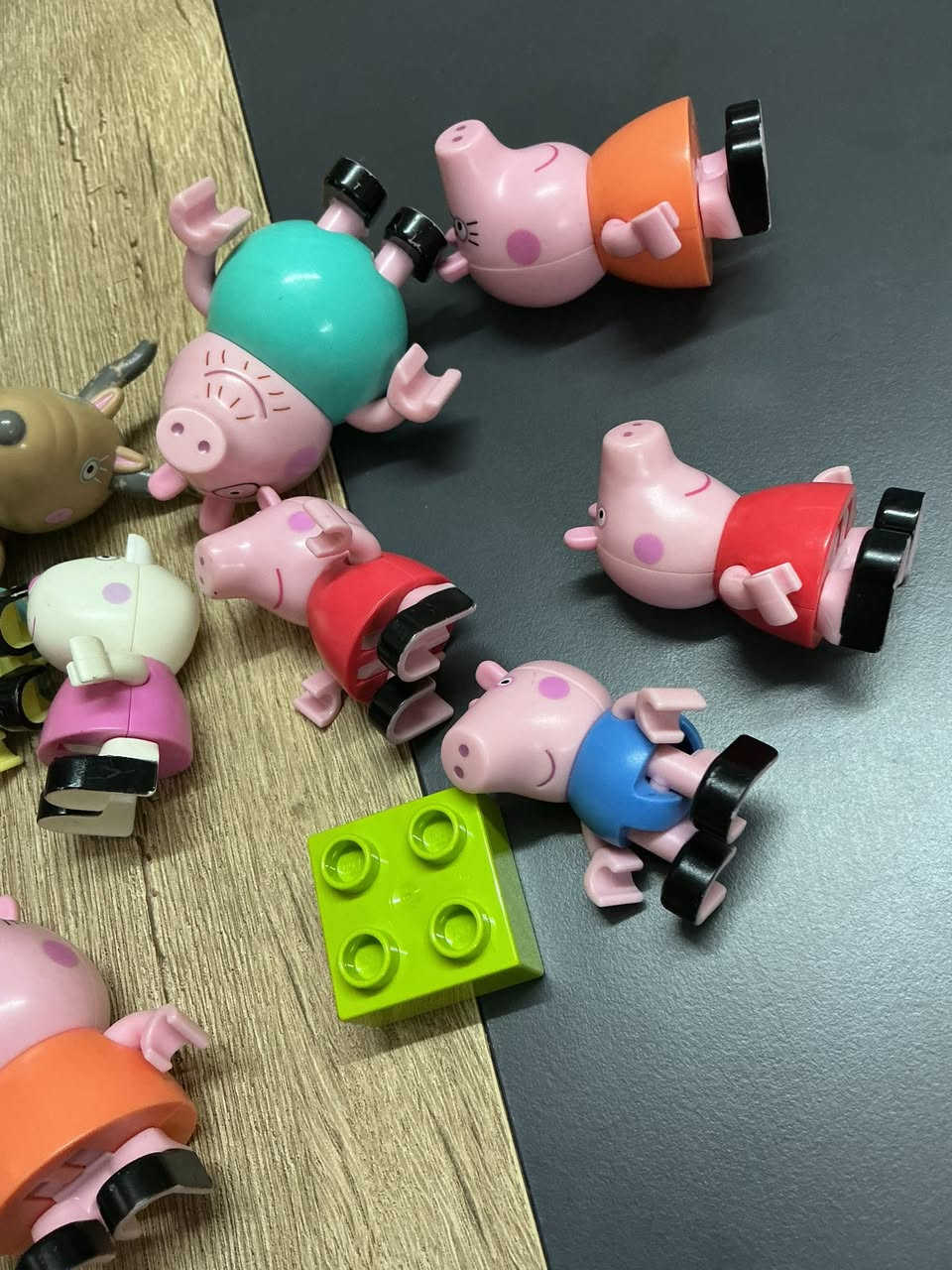 شخصيات كارتونيه اصليه ، باله اوربي 🍓سعر اي قطعه الف دينار
💥ترهم ع المكعبات الليكو دوبلو او الميكا بلوكس او المكعبات العاديه 
#شخصيات #شخصيات_دزني #شخصيات_مكعبات #مكعبات #ليكو_دوبلو #شخصيات_قديمه  #العاب #العاب_باله #العاب_اطفال


**إذا كنت صاحب هذا الإعلان وتريد حذفه لأي سبب، رجاءا أرسل رسالة إلى الدعم الفني**