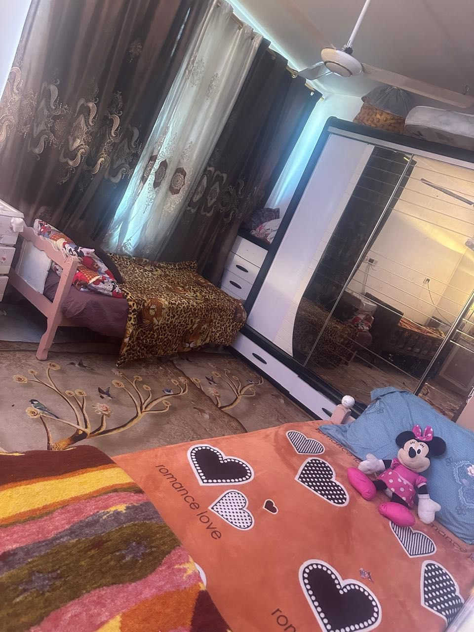 السلام عليكم مشتمل 50م وجه 5 نزال 10 
سند 25 ملك صرف زراعي  يحتوي على 2 غرف نوم 
أستقبال + مطبخ + خدمات 

الموقع / كميره مقابل جزيره بغداد السياحيه 
البيت بدايه منطقه وقريب عل شارع الرئيسي

السعر : 70 مليون وبي مجال

للأستفسار : *********** نزار الطائي 

#الرقم بي واتساب
