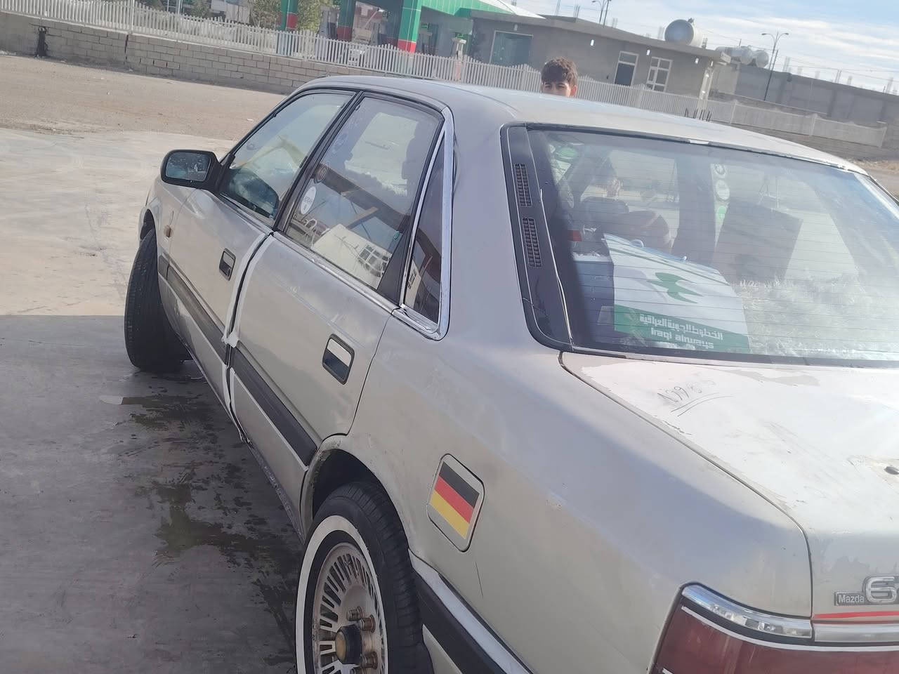 يالله سلام عليكم سياره مازدا 8 وبخ موديل 1987 تدفئه كير عادي سياره كهربائيات وصدر امامي وخلفي وكير ومحرك وتحويل او وكاله  ابشرط لايت زنون السنويه ساقطه اربع سنوات سياره اقتصاديه وبدون مصرف وبدون نواقصه تايرات جدد سعره 35  ورقه وعنوان كركوك
***********
