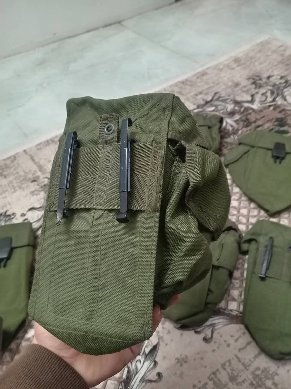 السلام عليكم جعب امريكيه مع نطاق شركه بلاك هوك مع مشلح أمريكي اصلي للبيع مكاني بغداد هاذه رقمي ***********
